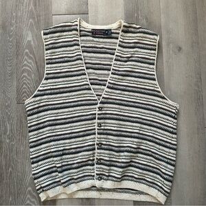 Vintage Roundtree & Yorke Multicolor Striped Knit Vest